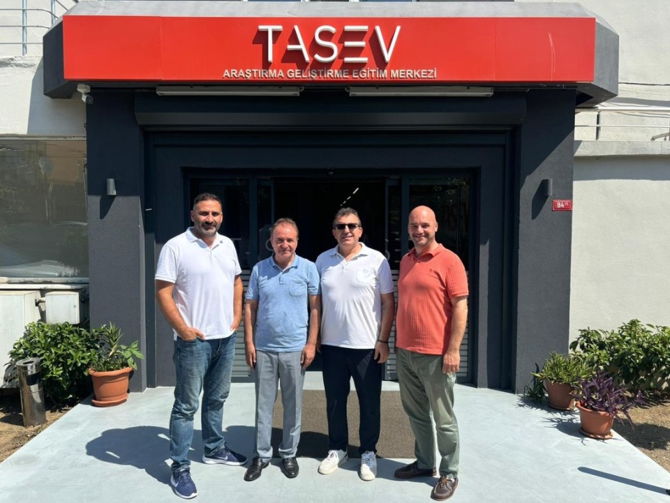 İSTANBUL TİCARET ODASI MECLİS ÜYESİ AYHAN ALKAN'DAN VAKFIMIZA ZİYARET